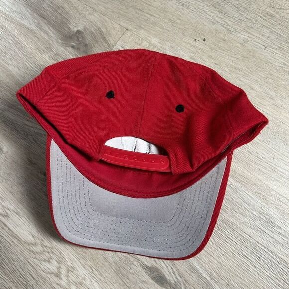 Vintage Puma Wisconsin Badgers Hat Snapback College Football Red Cap - Picture 7 of 9